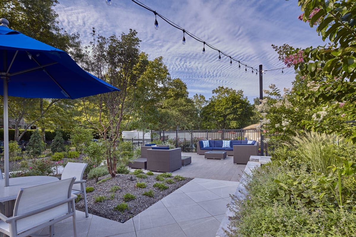 Property Details for Hill House from Madison Apartment Group, L.P.